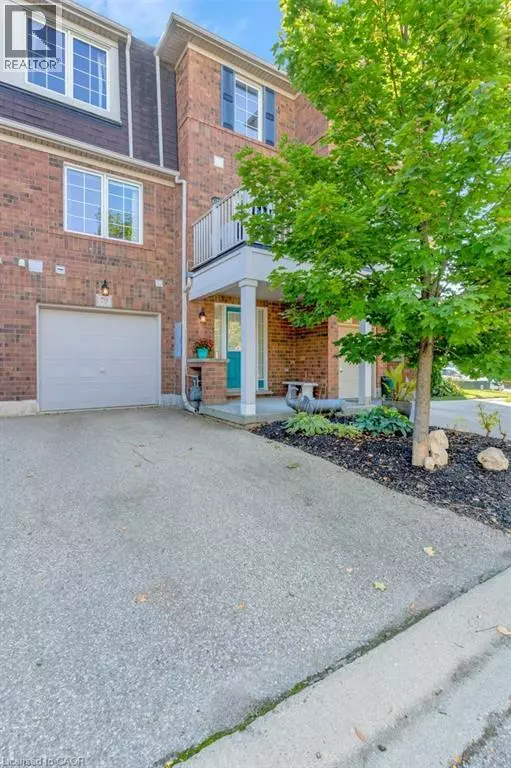 Cambridge, ON N1T2G8,71 GARTH MASSEY DR #79