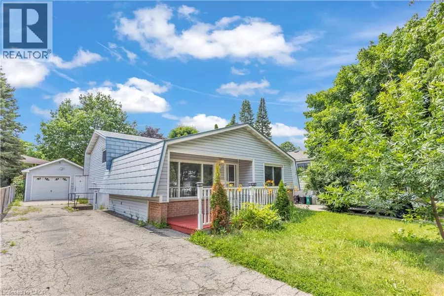 87 CHRISTOPHER Drive, Waterloo, ON N2J4J6