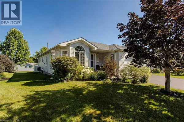 Freelton, ON L8B1A5,109 EMERALD Court