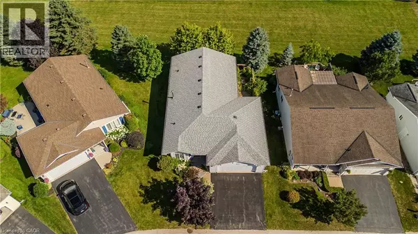 Freelton, ON L8B1A5,109 EMERALD Court