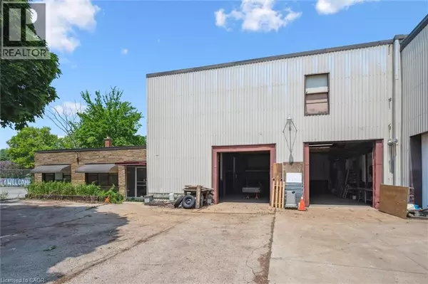 Kitchener, ON N2H5K9,326 WELLINGTON Street N