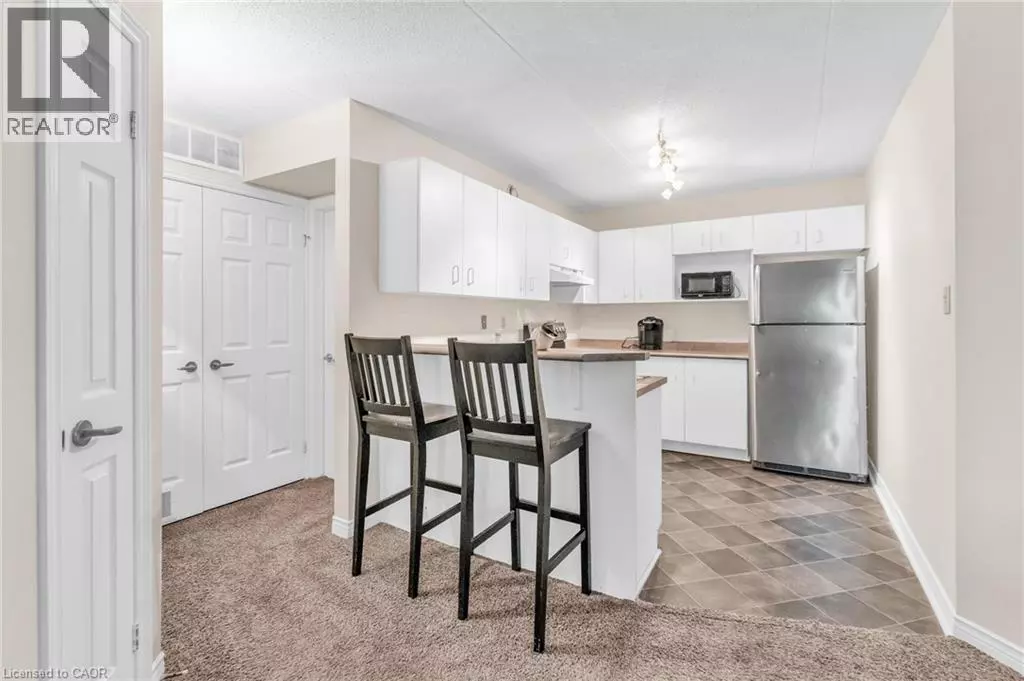 Burlington, ON L7M4C1,2010 CLEAVER AVE #207