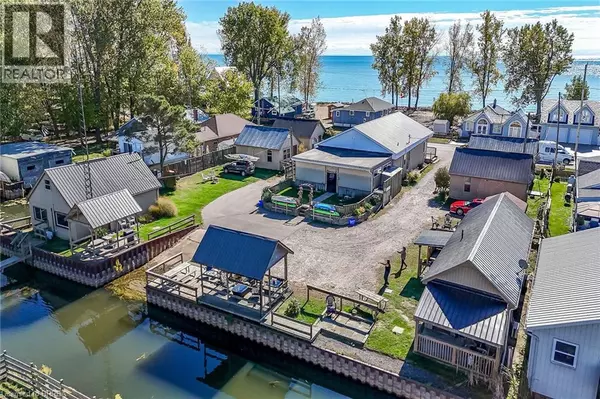 Long Point, ON N0E1M0,48-50 ERIE Boulevard