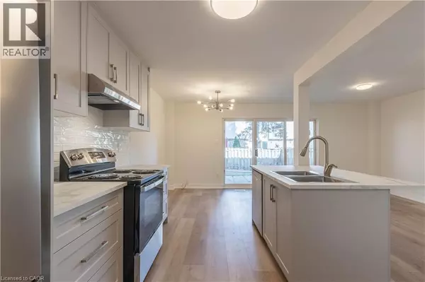 St. Catharines, ON L2M6P9,17 OLD PINE TRL #177