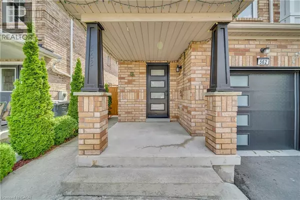 Mississauga, ON L5R0A3,562 ORANGE WALK Crescent