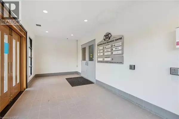 Milton, ON L0P0A1,42 MAIN Street S