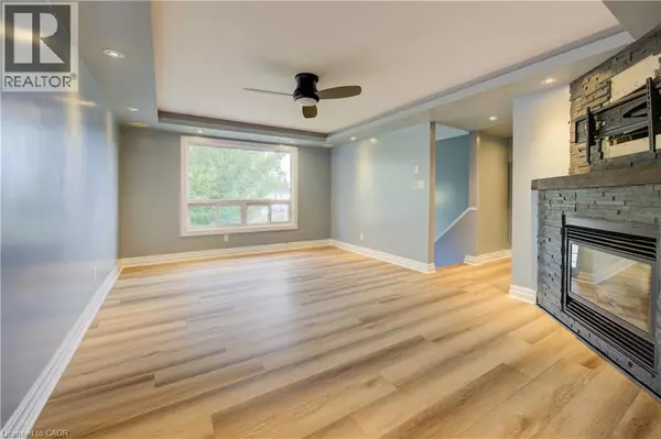 Hamilton, ON L8T4S9,36 LAMB Court