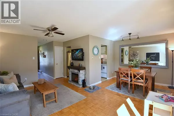Burlington, ON L7P1L5,1501 ESTER Drive