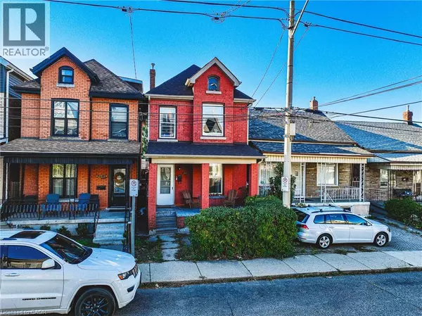 Hamilton, ON L8L4W2,215 MARY Street