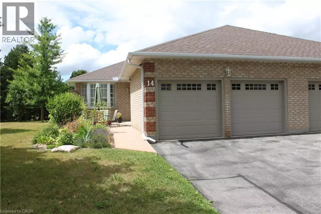 Cambridge, ON N1T1P5,75 BEASLEY CRES #14