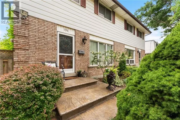 104 BERKINDALE Drive, Hamilton, ON L8E1M5