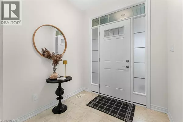 Smithville, ON L0R2A0,5 OAKDALE Boulevard