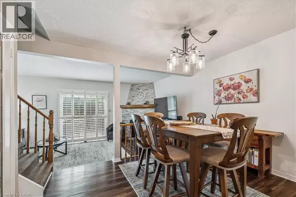 Stoney Creek, ON L8E4P3,15 ELLINGTON AVE #5