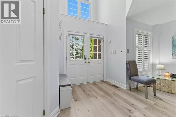 Ancaster, ON L9K1M9,66 SUFFOLK Street