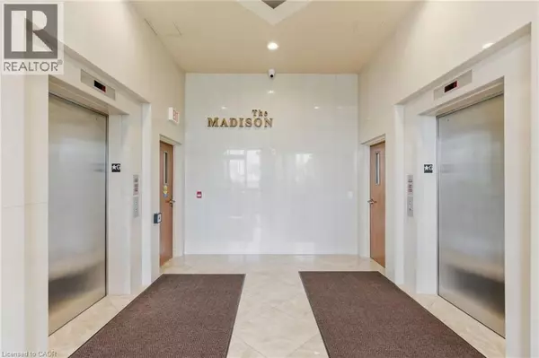 Hamilton, ON L8V1A1,174 MOUNTAIN PARK AVE #2W