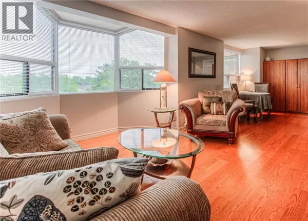 Kitchener, ON N2H6R7,20 ELLEN ST East #611