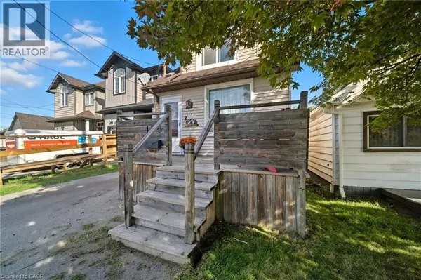 Hamilton, ON L8H3X1,175 GRACE Avenue