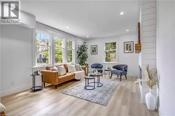 Brantford, ON N3T4H2,15 HAWARDEN Avenue