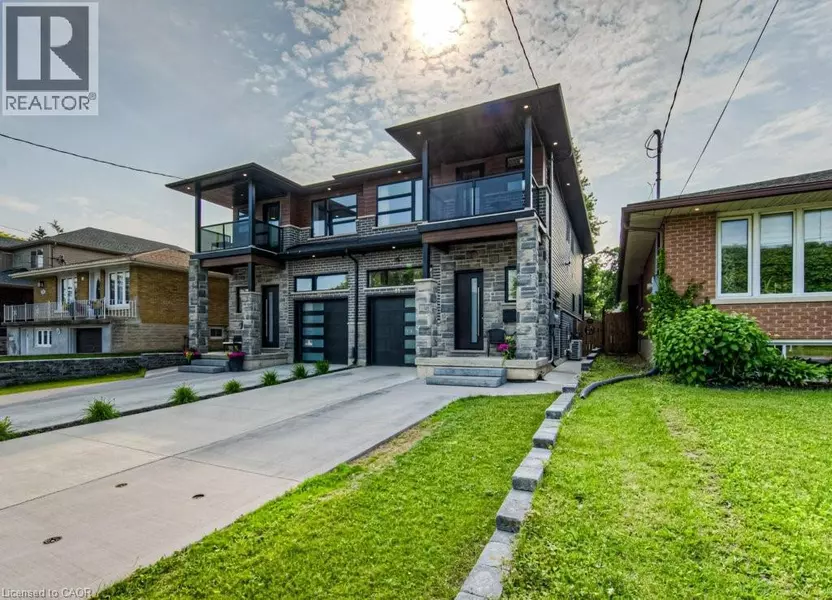 81 FIFTH Avenue, Kitchener, ON N2C1P5