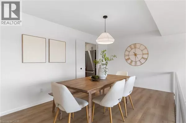 Oakville, ON L6L5L6,2185 MARINE DR #604