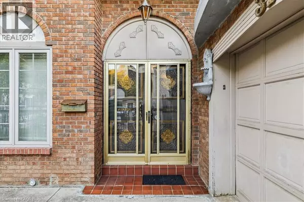 Stoney Creek, ON L8G2T9,31 PALM Court