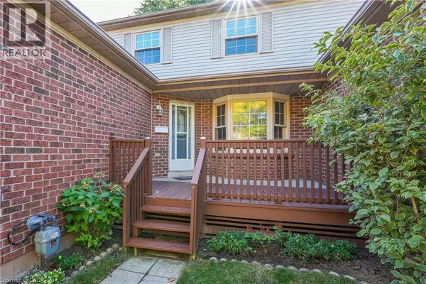 Grimsby, ON L3M5G9,15 HEDGELAWN Drive