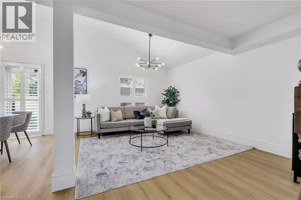 Kitchener, ON N2R1L4,96 MARL MEADOW Drive