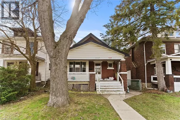 Windsor, ON N8X1X6,1427 BRUCE Avenue