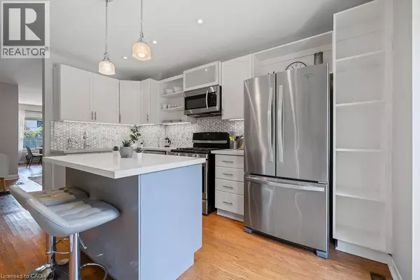 406 MARGUERETTA Street, Toronto, ON M6H3S5