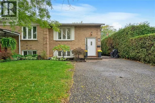 15 HERITAGE Court, St. Catharines, ON L2S3H7