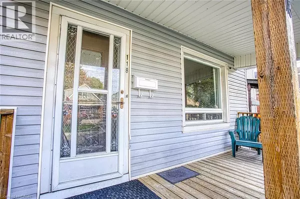 Hamilton, ON L8H4W3,118 GARSIDE Avenue N