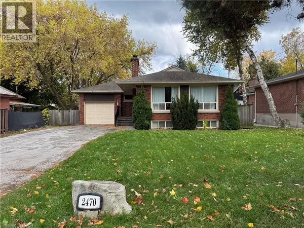 2470 REBECCA Street, Oakville, ON L6L2B2
