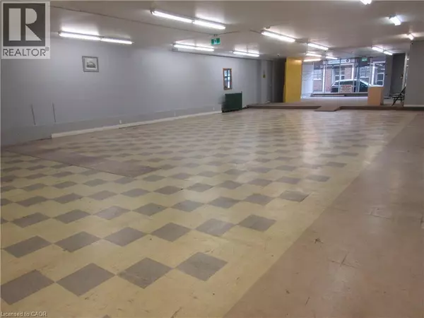 Hamilton, ON L8L3A9,749 BARTON ST East #A