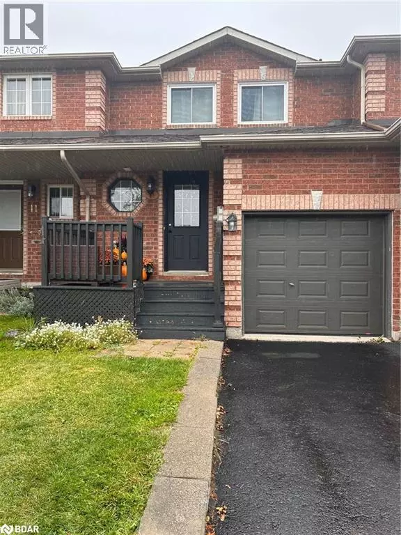 13 LEE Crescent, Barrie, ON L4N9Z5