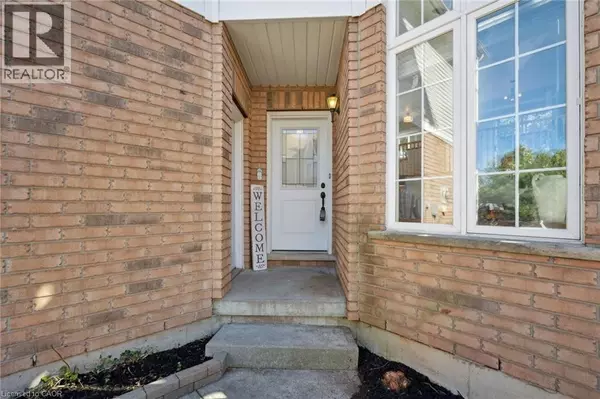 Waterloo, ON N2T2S6,409 LAUREL GATE Drive