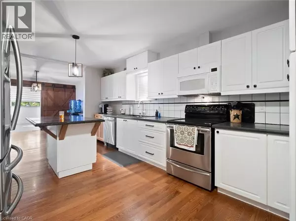 Welland, ON L3C7C2,105 CALLA Terrace