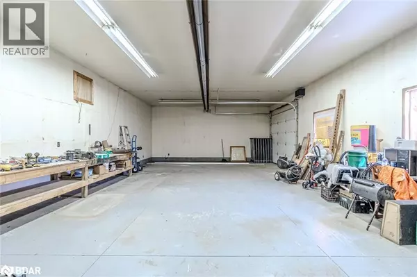 Barrie, ON L4N3V2,223 PHILLIPS Street