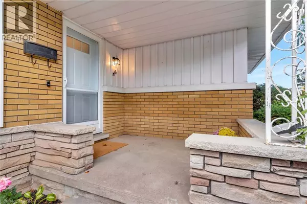 Kitchener, ON N2A1Y6,266 FRANKLIN Street N