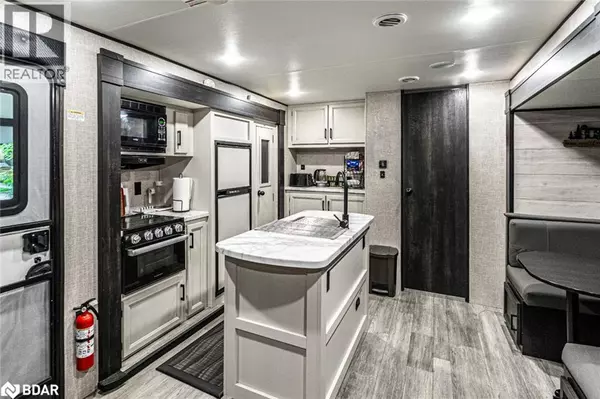 Tiny, ON L0L2T0,4300 CROSSLAND RD #35