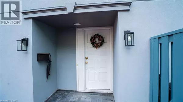 Waterloo, ON N2K2G4,433B LEE Avenue