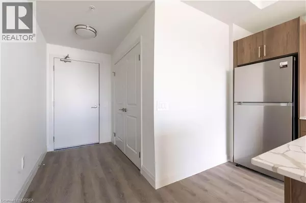 Kitchener, ON N2A1C2,1333 WEBER ST East #403