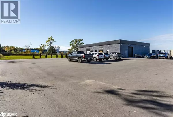 Barrie, ON L4N9G8,10 LOCKHART Road