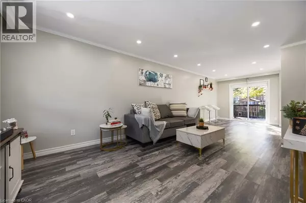 Oshawa, ON L1H1H6,1057 KING Street E