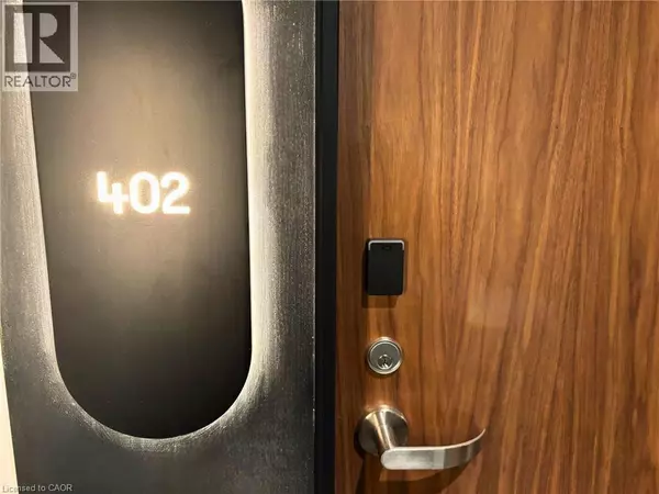 Kitchener, ON N2G0G5,25 WELLINGTON ST South #402