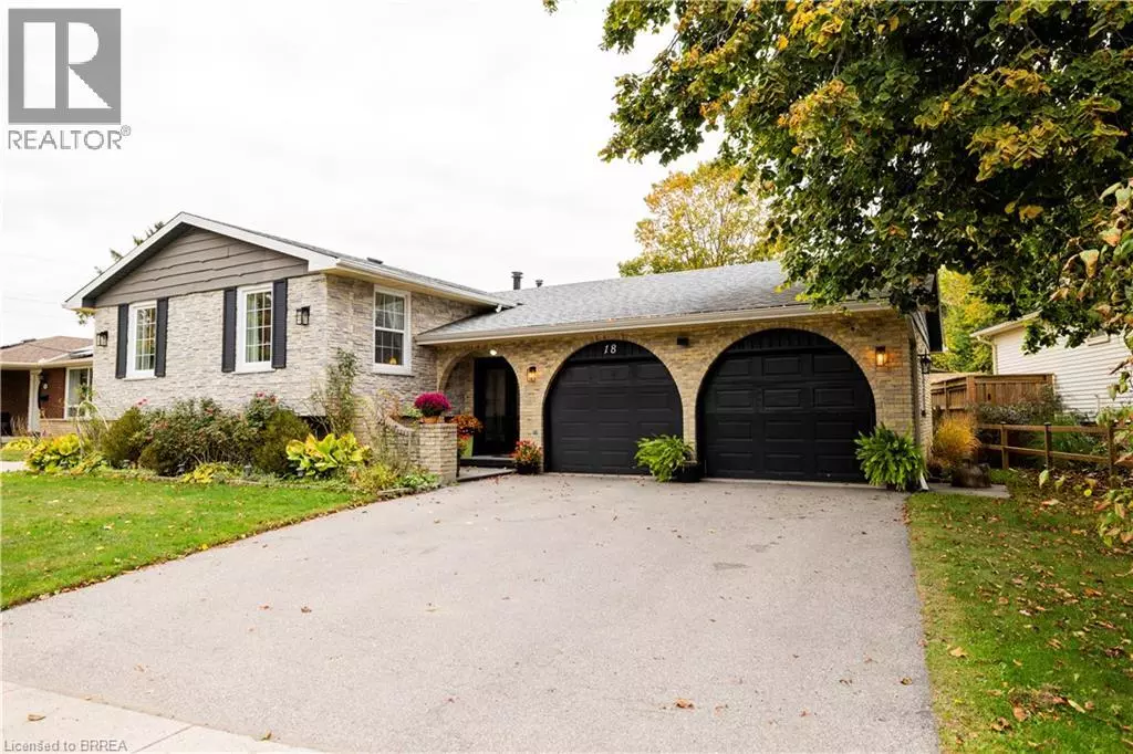 Brantford, ON N3R6P5,18 OLD FARM Road