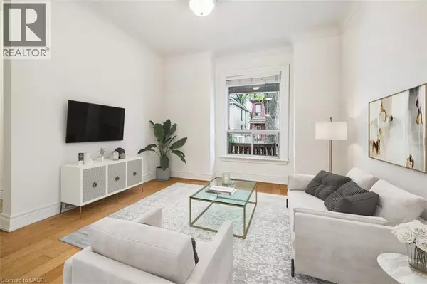 Hamilton, ON L8L3G6,29 CASE Street