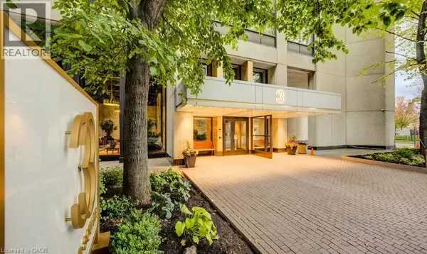 Toronto, ON M5J2G2,33 HARBOUR SQ #2409