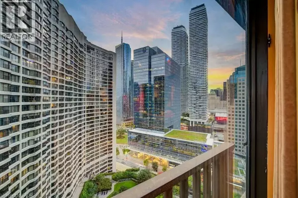 Toronto, ON M5J2G2,33 HARBOUR SQ #2409