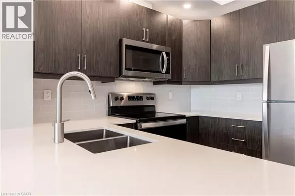 Kitchener, ON N2G0C9,60 CHARLES ST West #1111