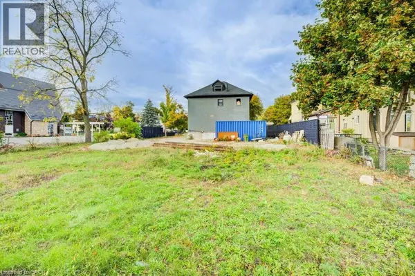 Cambridge, ON N1S2L1,67 GRAND Avenue N